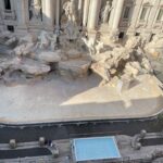 La Fontana di Trevi tra Restauro e Riti Moderni