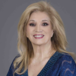 Premio alla Carriera a Iva Zanicchi al 75° Festival di Sanremo