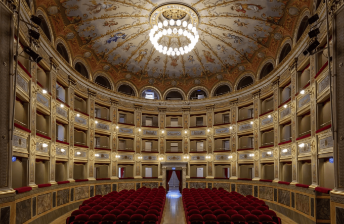 Teatro Vaccaj Tolentino