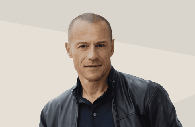 Stefano Accorsi Nessuno. Le avventure di Ulisse a Fermo