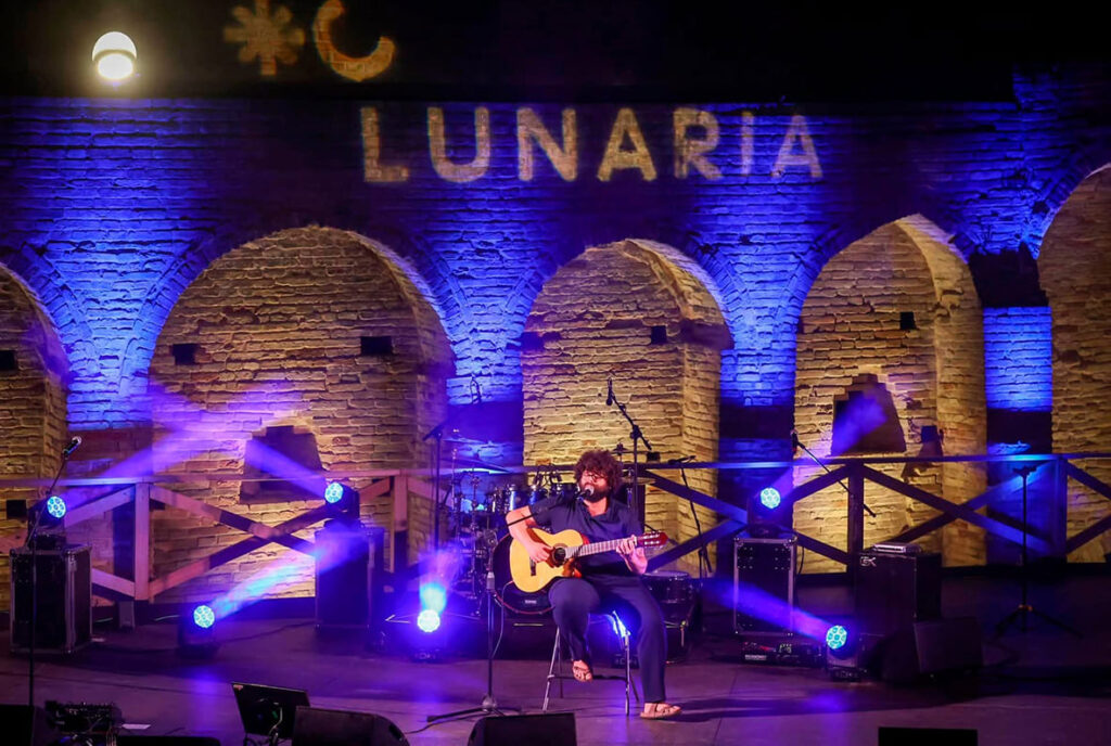 Claudio Covato canta a Lunaria 2026