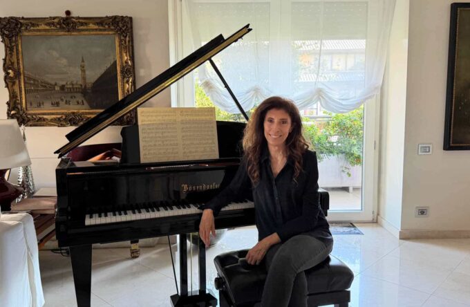 Andrea Alessandrini Gentili intervista Livia Gloria De Angelis