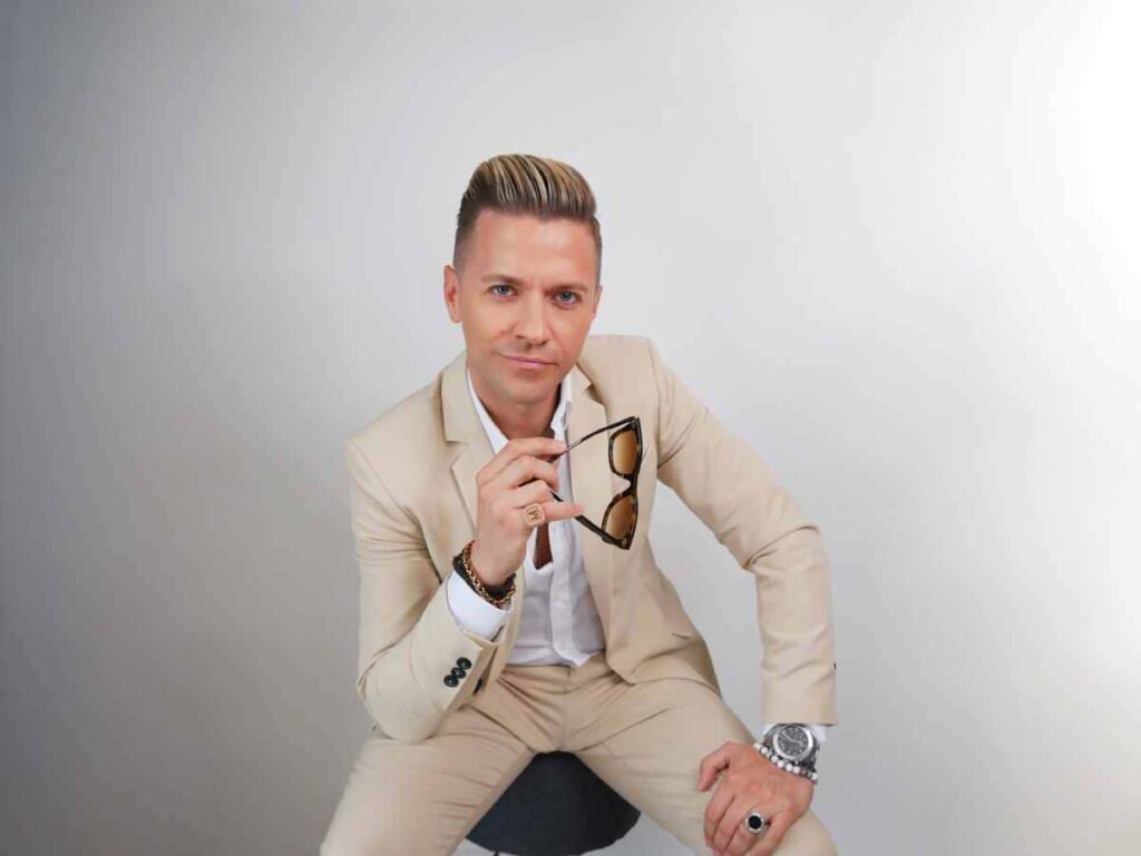 Andrea Alessandrini Gentili intervista Matthew Lee